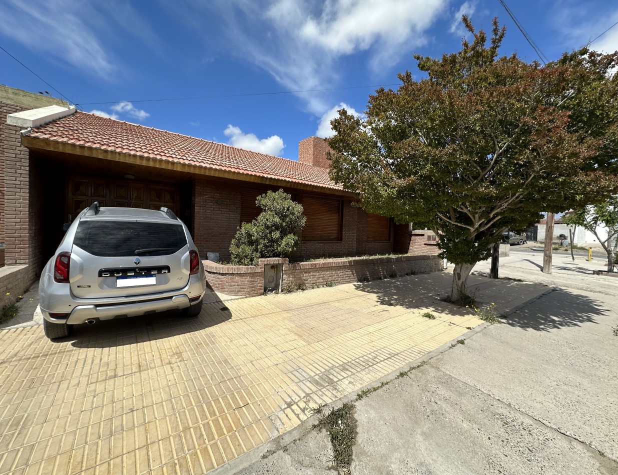Foto Casa en Venta en Puerto Madryn, Chubut - U$D 180.000 - pix106522221 - BienesOnLine