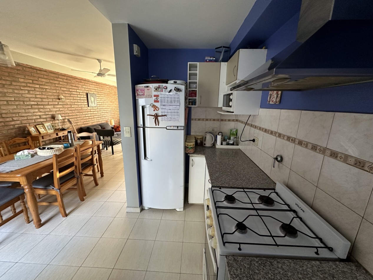 DUPLEX 2 DORMITORIOS Y PATIO EN ZONA SUR 