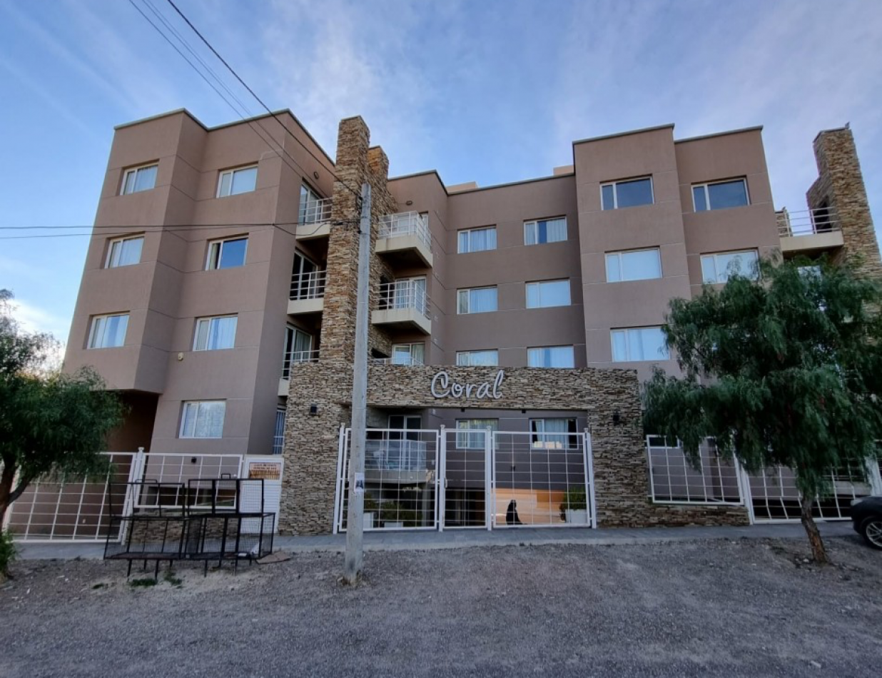 DEPTO 2 DORMITORIOS CON DOBLE BALCON Y PARRILA EN ZONA SUR