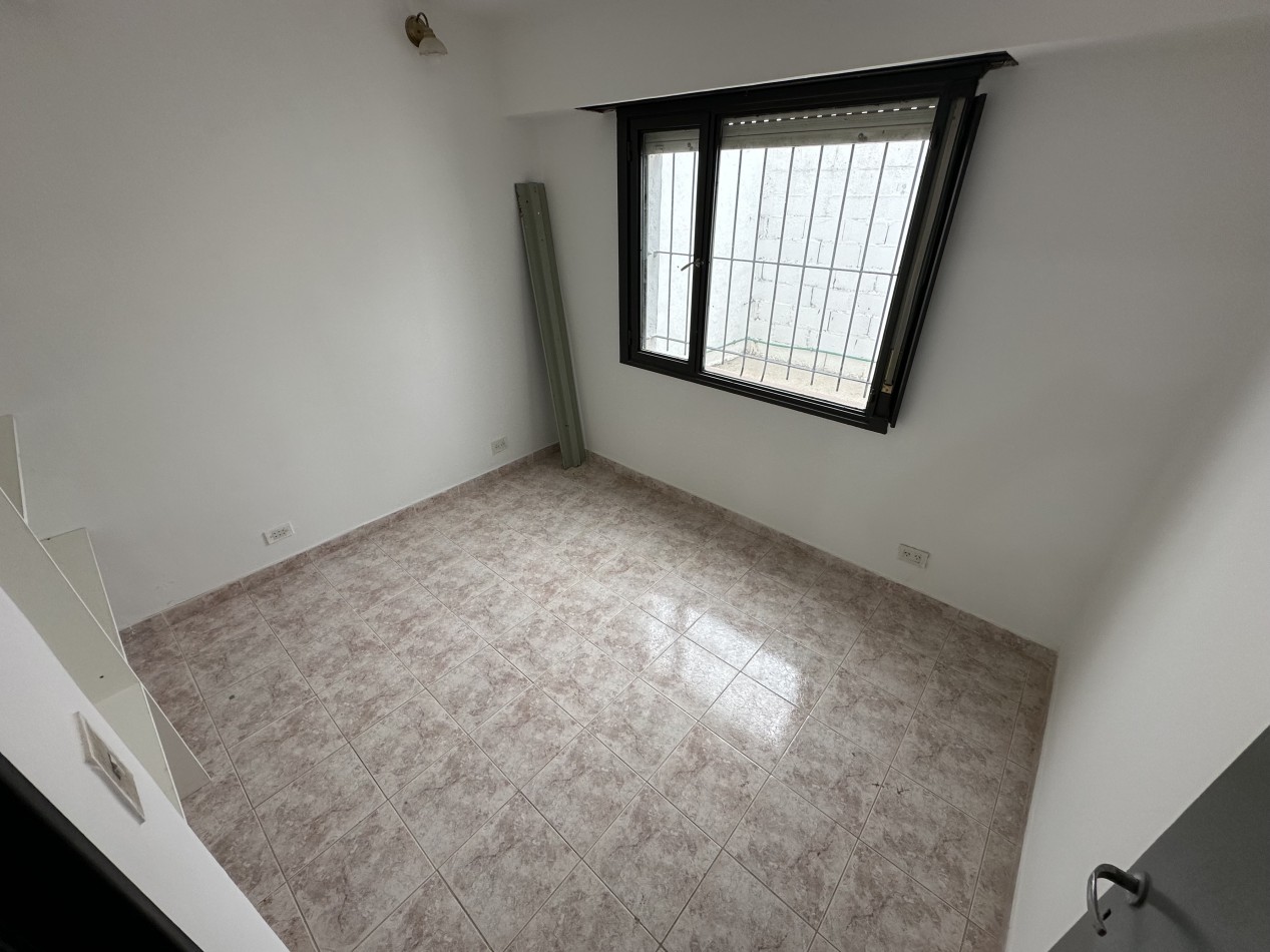 CASA 3 DORMITORIOS CON PATIO 