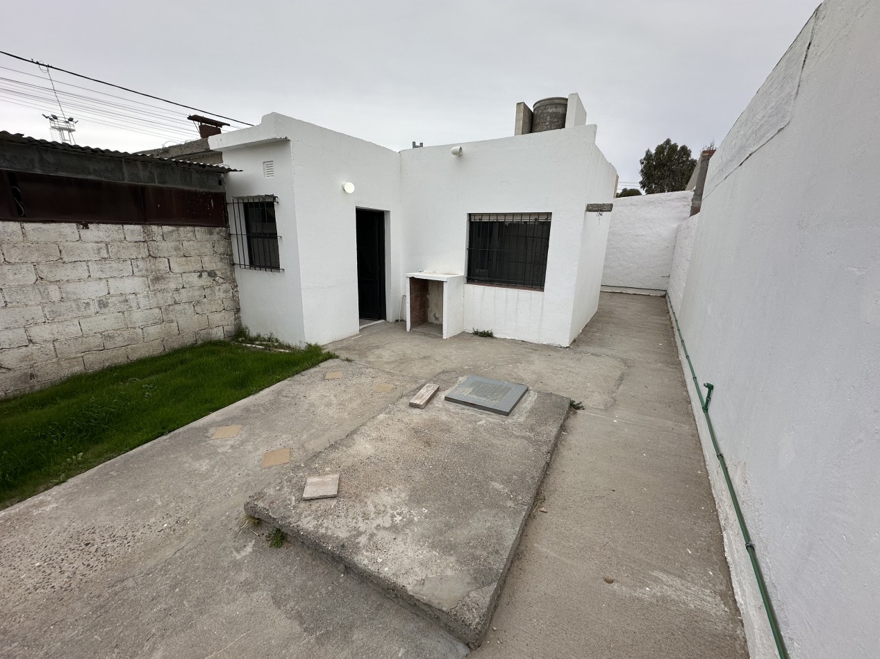 CASA 3 DORMITORIOS CON PATIO 