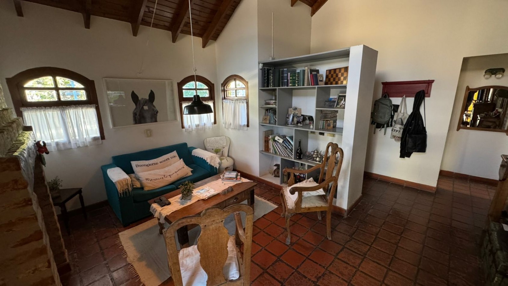 CASA 2 DORMITORIOS CON AMPLIO PATIO EN BARRIO SUR