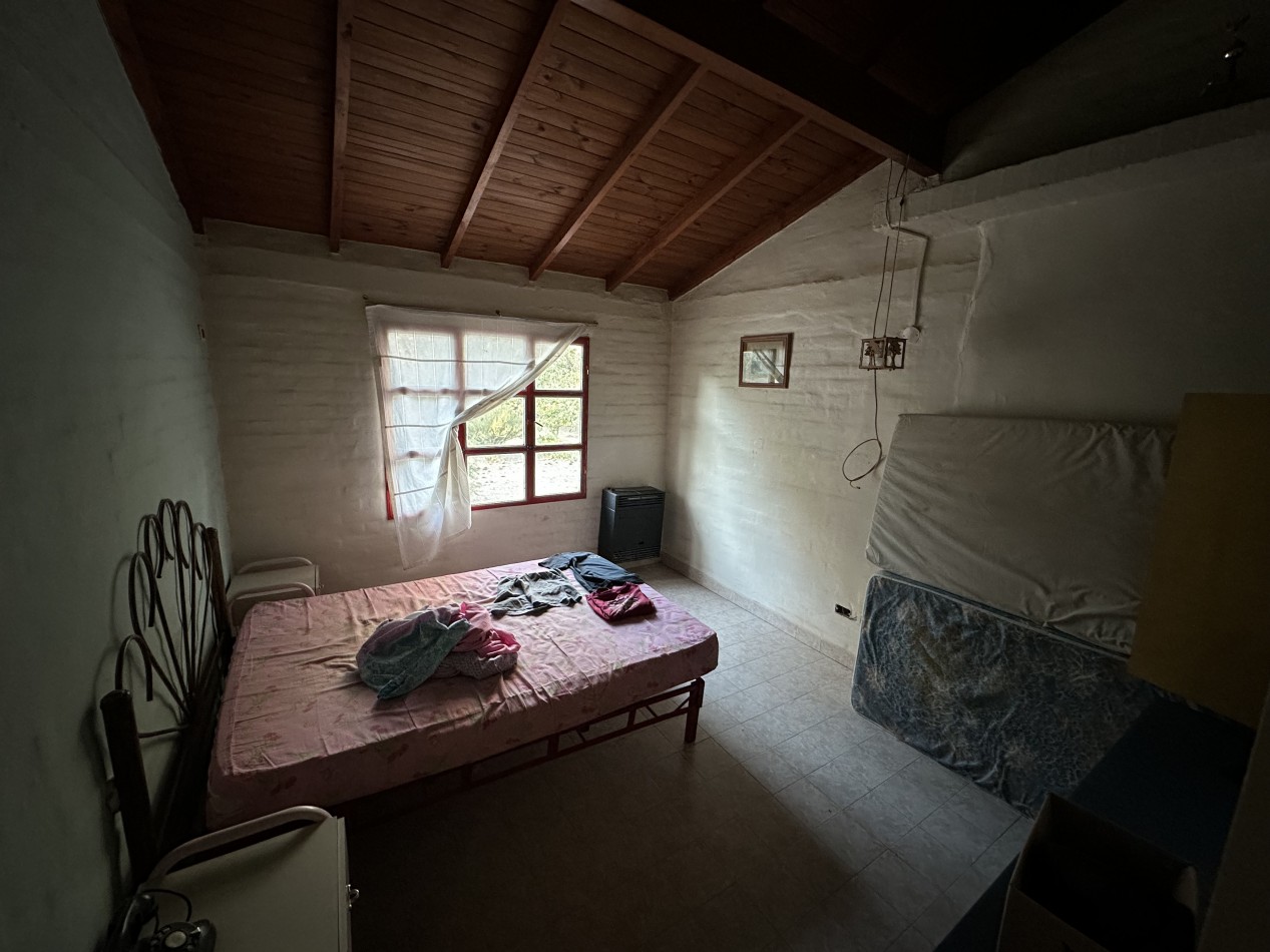 CASA 4 DORMITORIOS SOBRE TERRENO DE 2500 M² - QUINTAS DEL MIRADOR