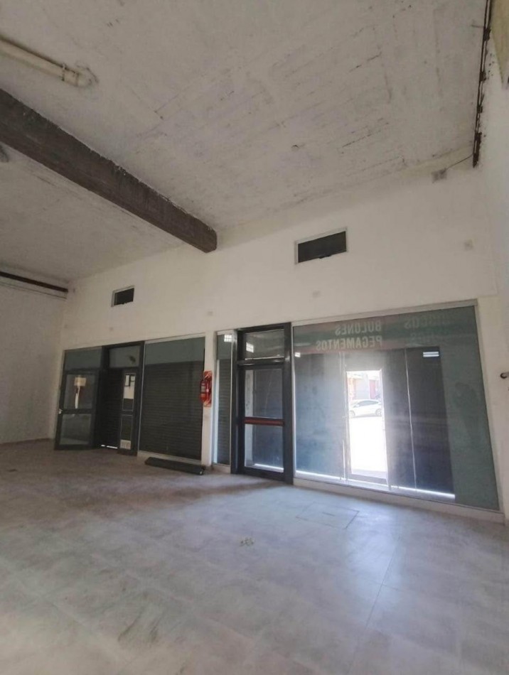LOCAL 280 M² EN RADIO CENTRICO 