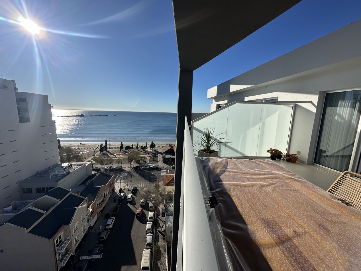 DEPARTAMENTO DE 2 DORMITORIOS CON VISTA AL MAR Y COCHERA