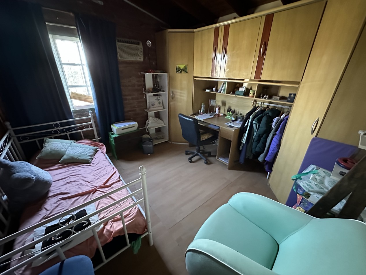 CASA 2 DORMITORIOS CON PATIO Y QUINCHO EN ZONA SUR