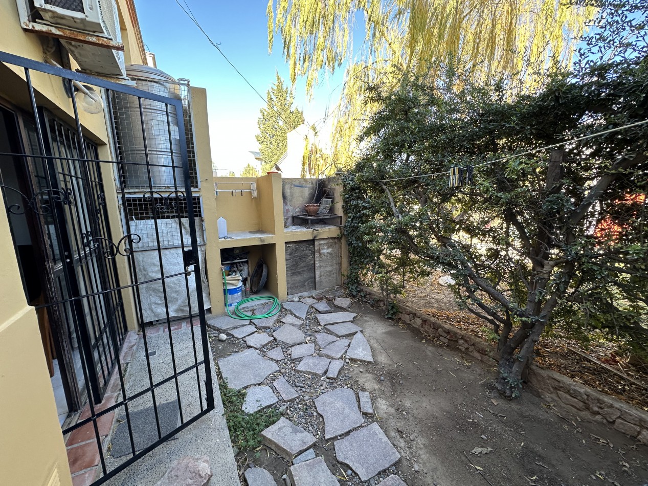 DUPLEX 2 DORMITORIOS CON PATIO EN ZONA SUR