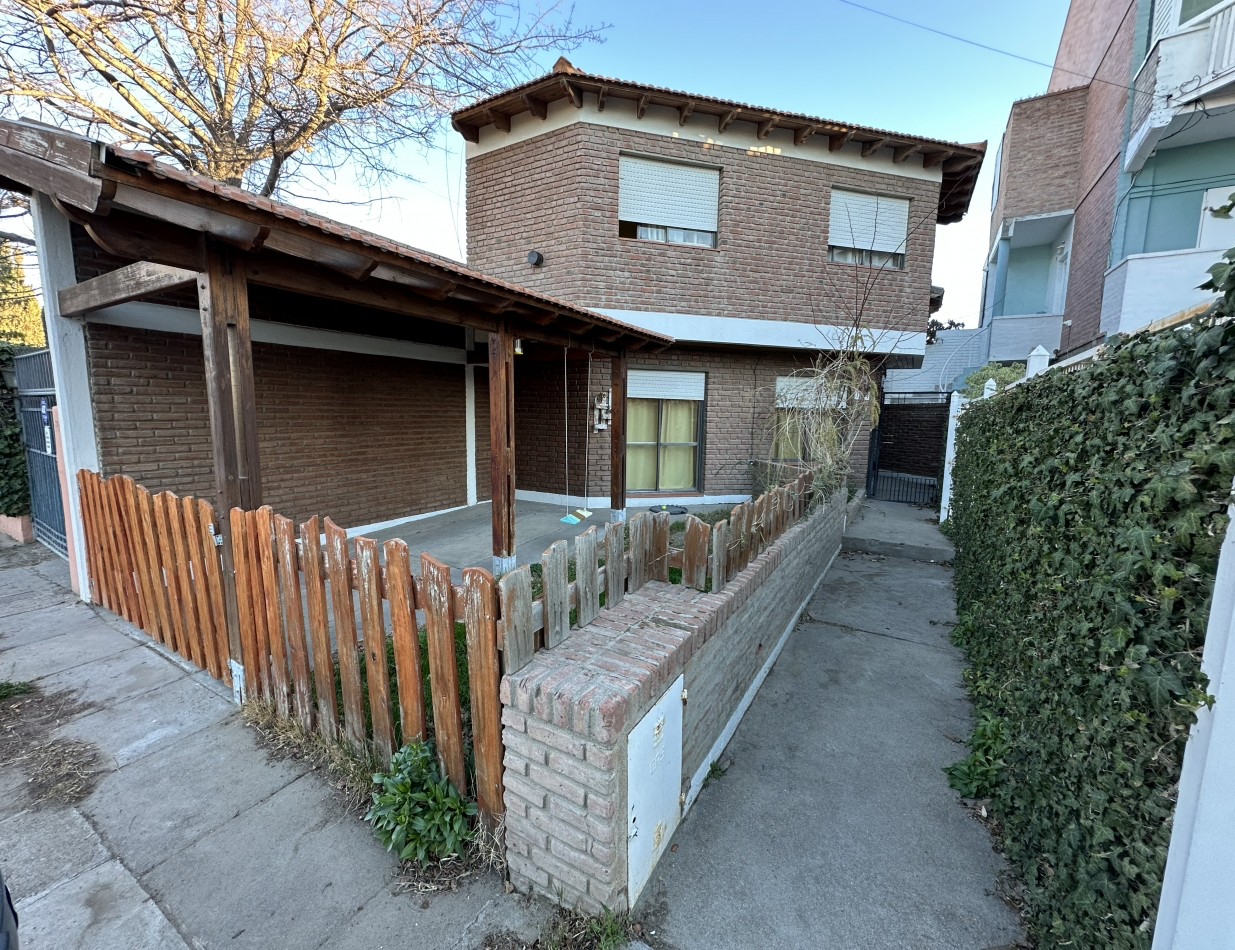 DUPLEX 2 DORMITORIOS CON PATIO EN BARRIO SUR