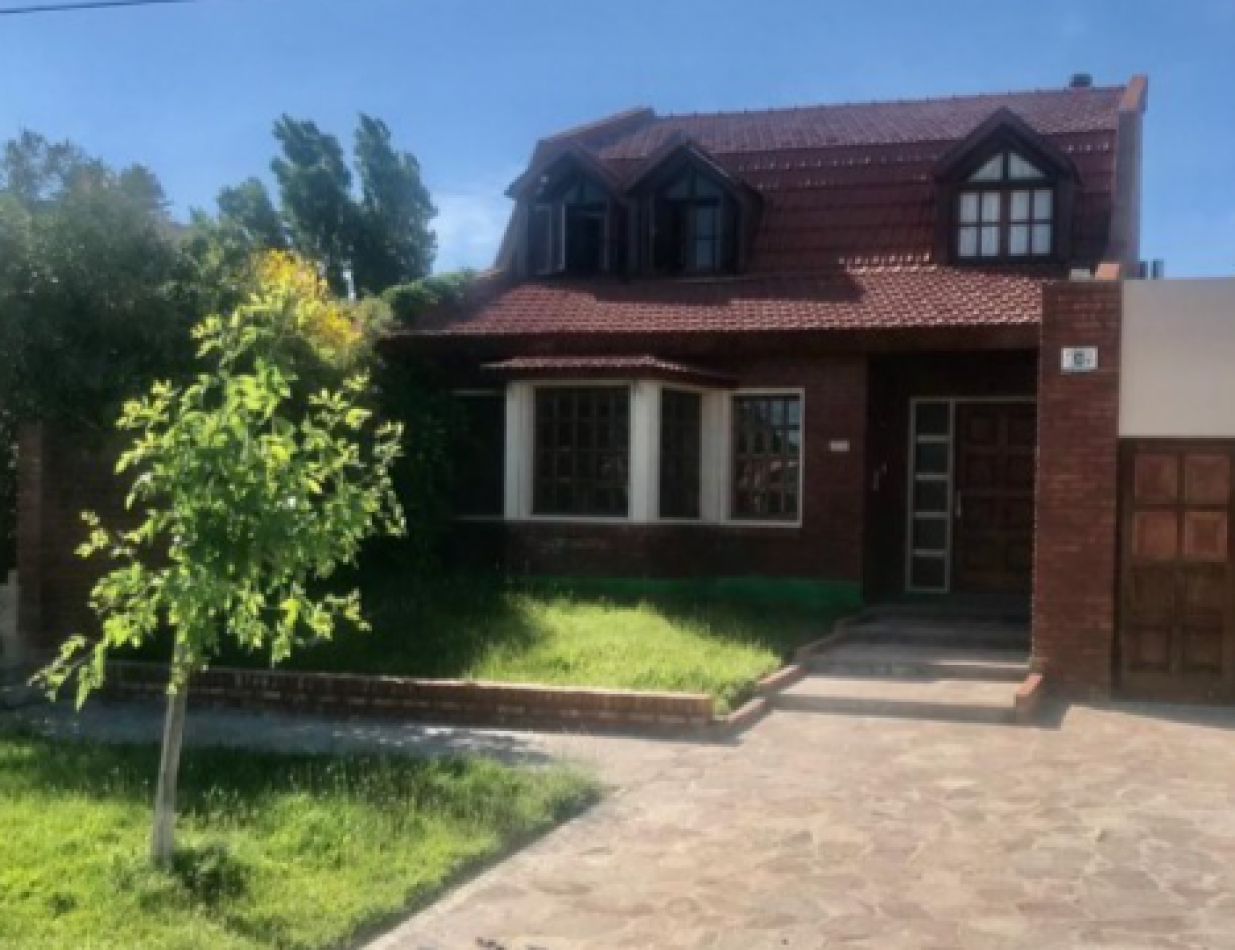 Hermosa casa de 3 Dormitorios - Barrio sur
