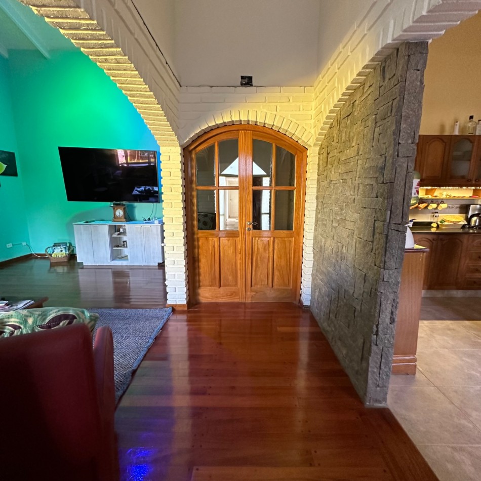 Hermosa casa en pleno barrio Sur - 4 dormitorios