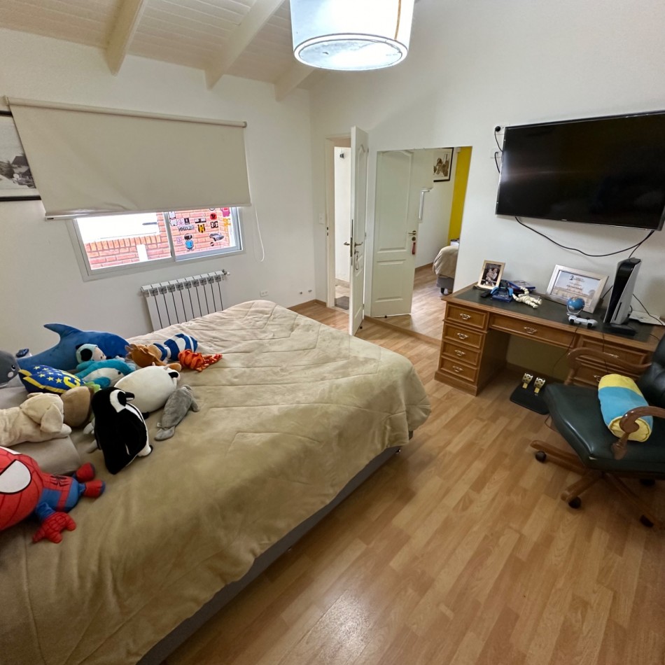 Hermosa casa en pleno barrio Sur - 4 dormitorios