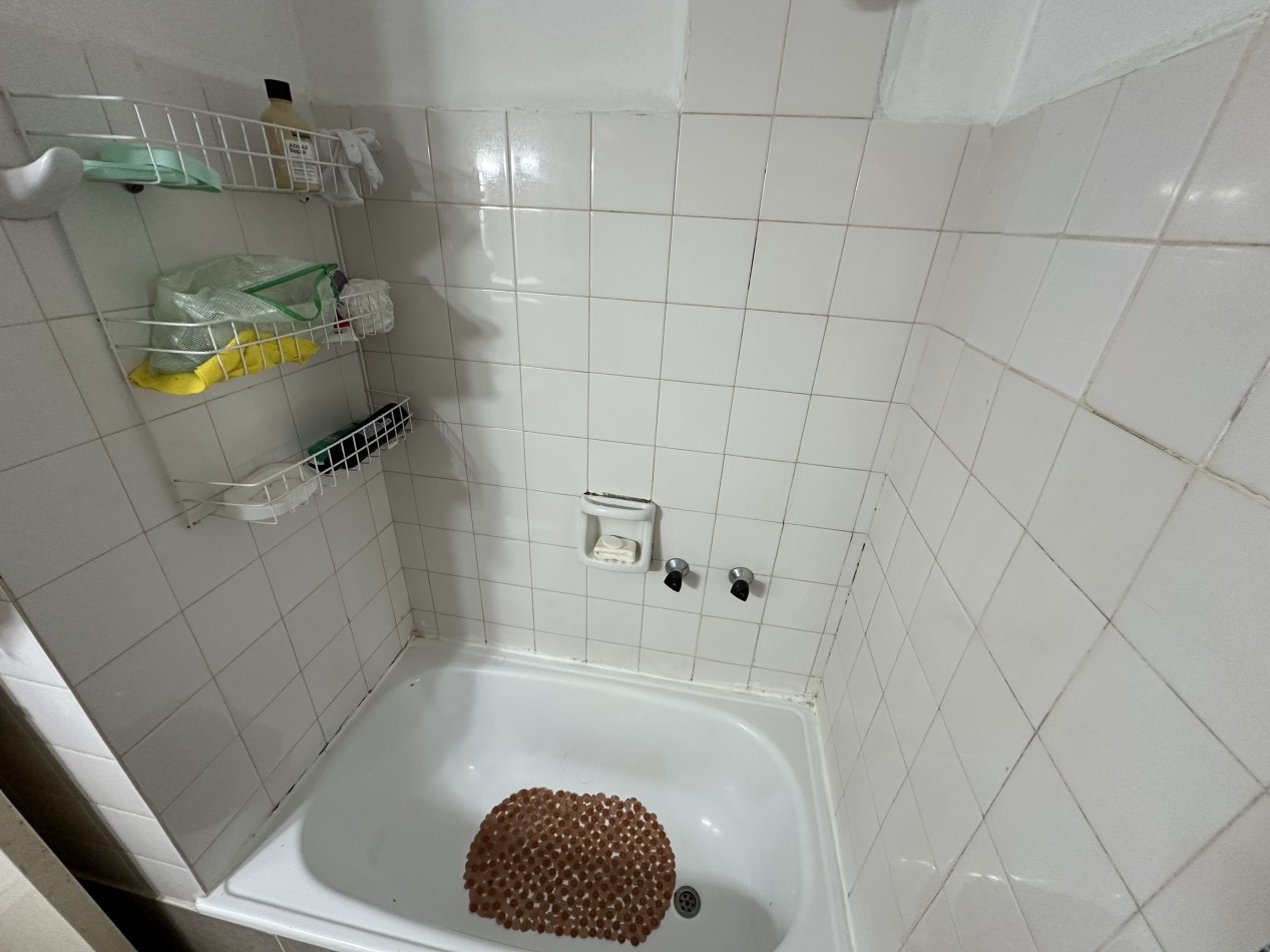 DEPTO 2 DORMITORIOS CON BALCON EN BARRIO ROCA