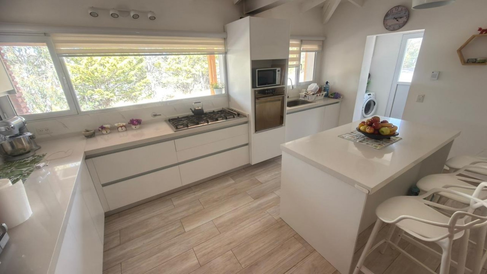 CASA 3 DORMITORIOS CON VISTA PANORAMICA A LA CIUDAD