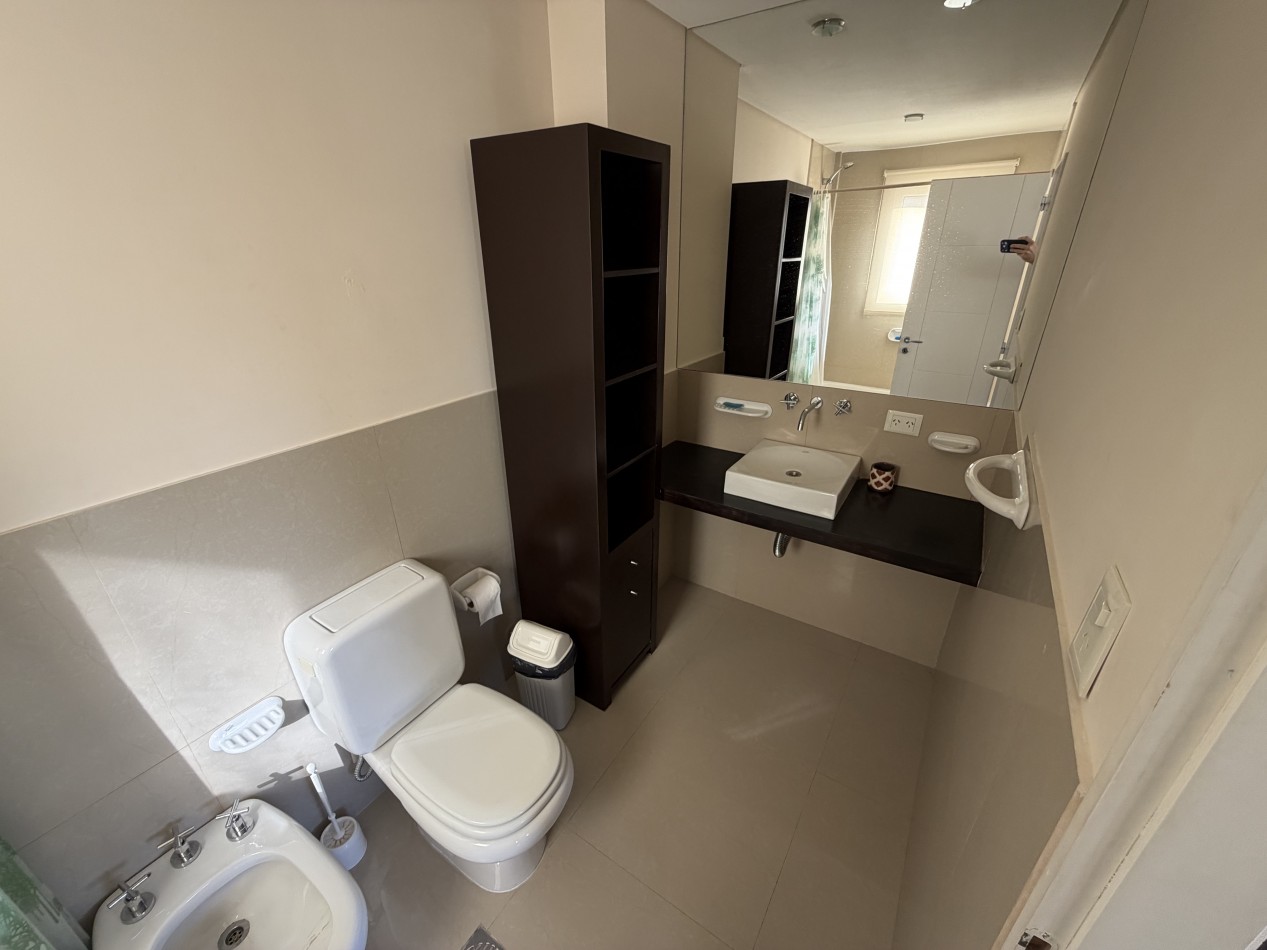 DEPTO DE 2 DORMITORIOS CON COCHERA Y PISCINA FRENTE AL MAR