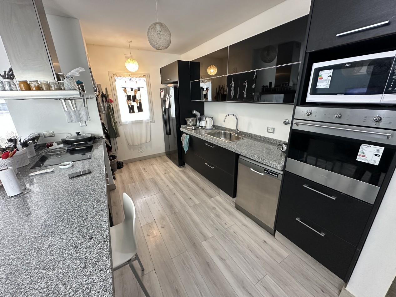 CASA DE 2 HABITACIONES SOBRE LOTE DE 2000 M² EN TRELEW