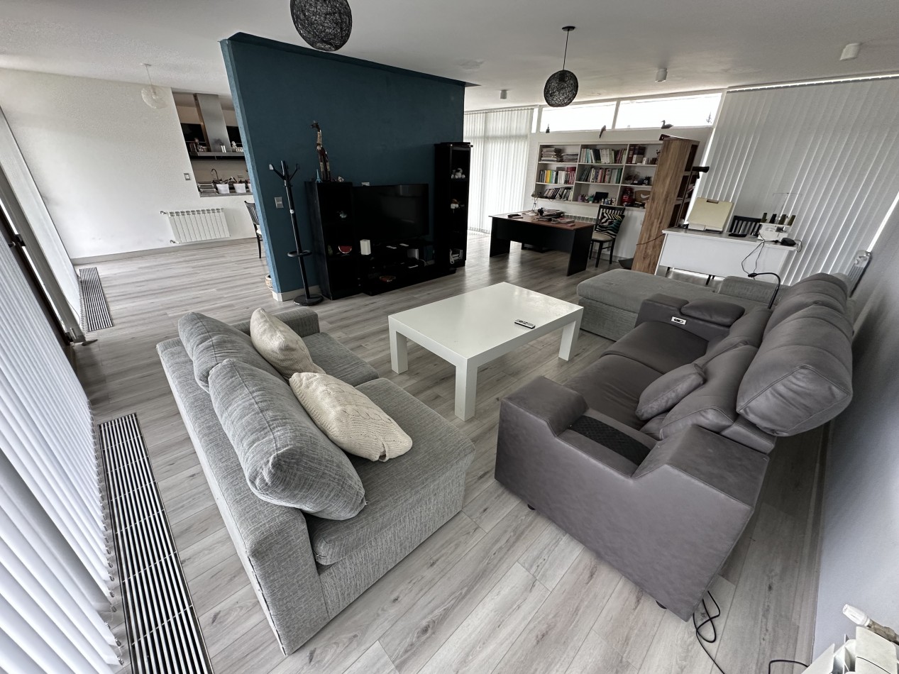 CASA DE 2 HABITACIONES SOBRE LOTE DE 2000 M² EN TRELEW