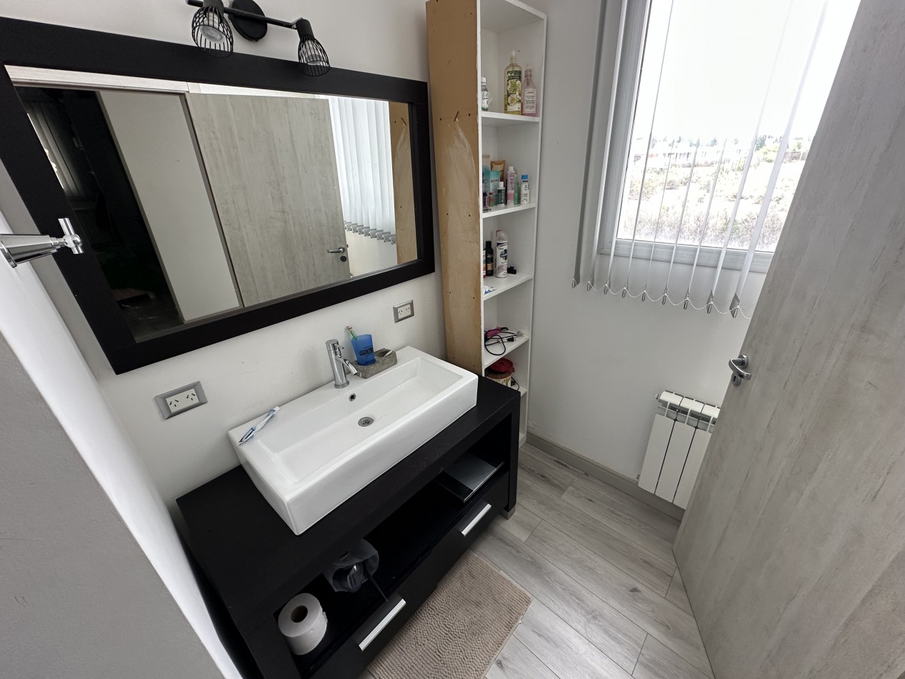 CASA DE 2 HABITACIONES SOBRE LOTE DE 2000 M² EN TRELEW