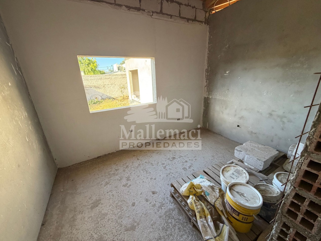 CASA 2 DORMITORIOS A TERMINAR CON 70% DE AVANCE DE OBRA 