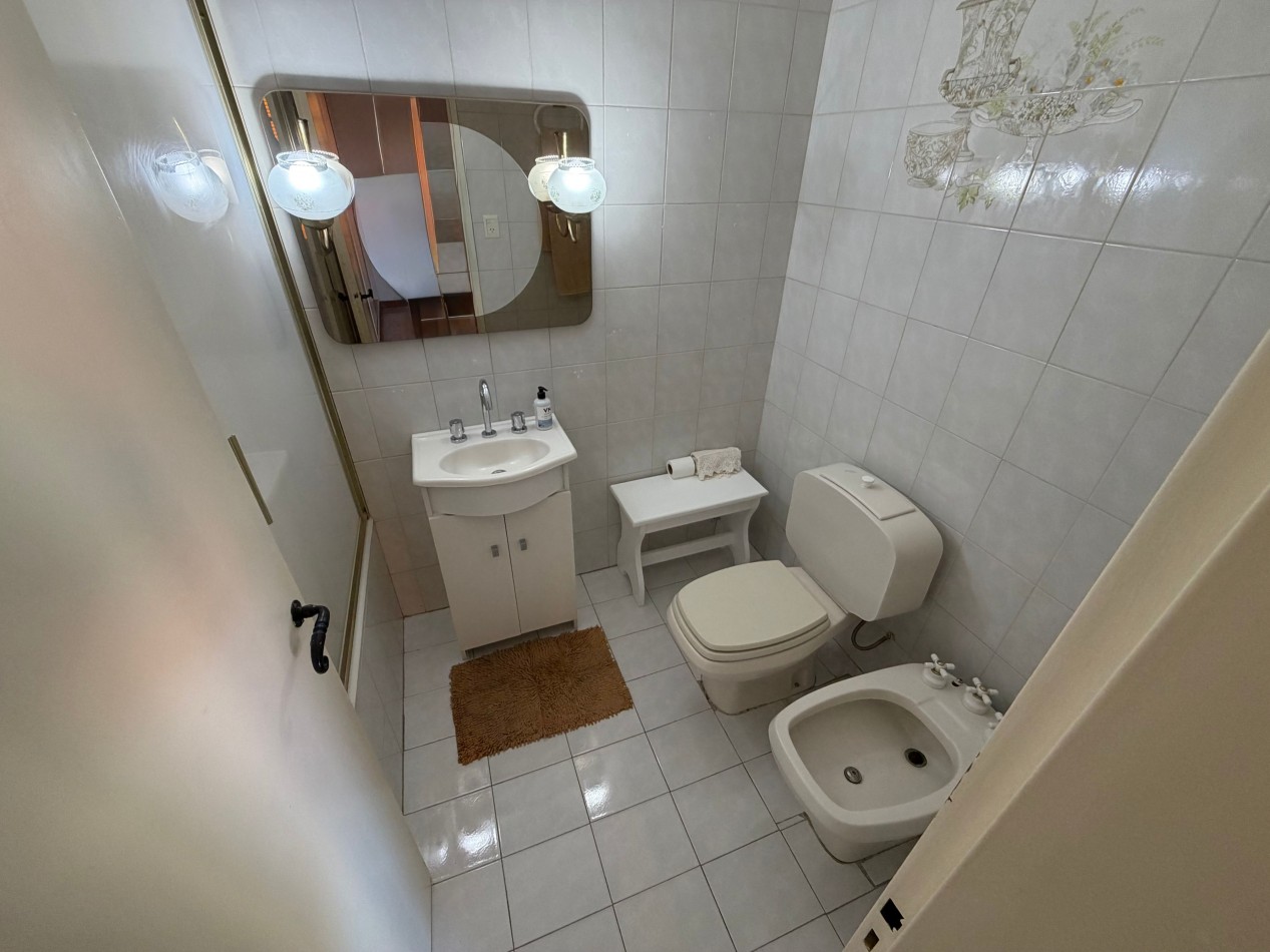 DUPLEX DE 3 HABITACIONES Y PATIO CON PARRILLA EN BARRIO SUR