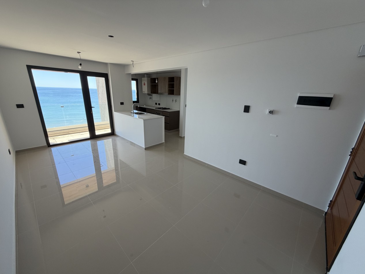 DEPTO 3 DORMITORIOS FRENTE AL MAR