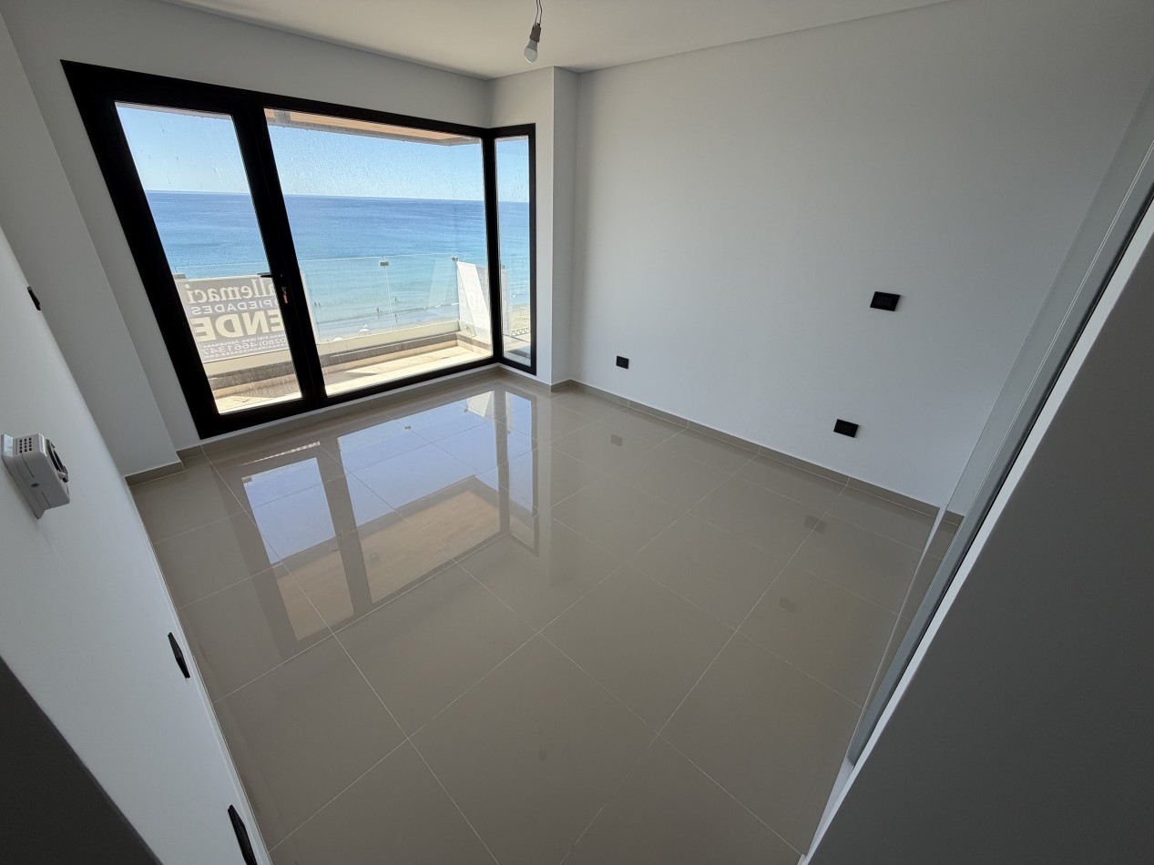 DEPTO 3 DORMITORIOS FRENTE AL MAR