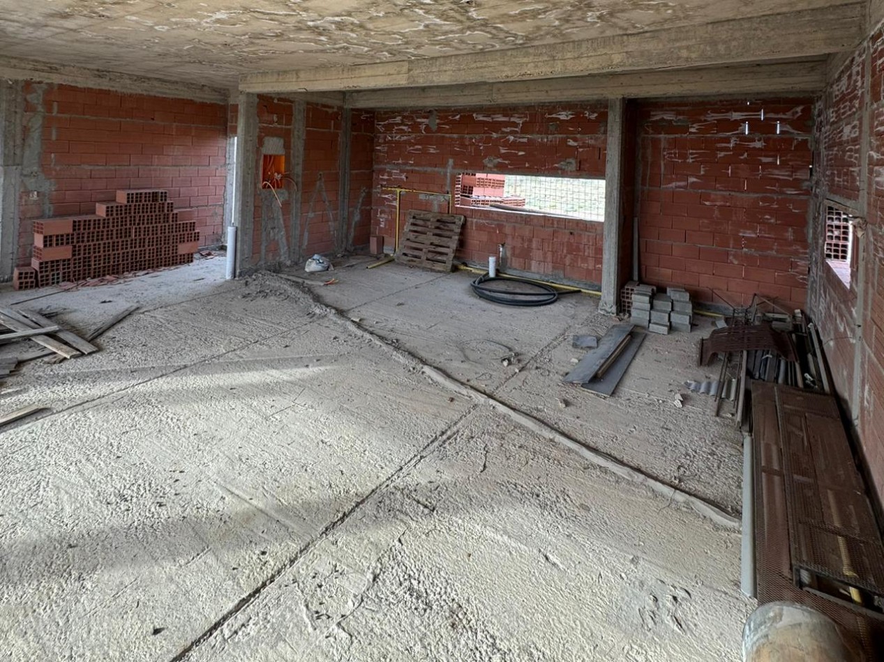 OPORTUNIDAD - CASA DE 3 DORMITORIOS A TERMINAR - SOLANA