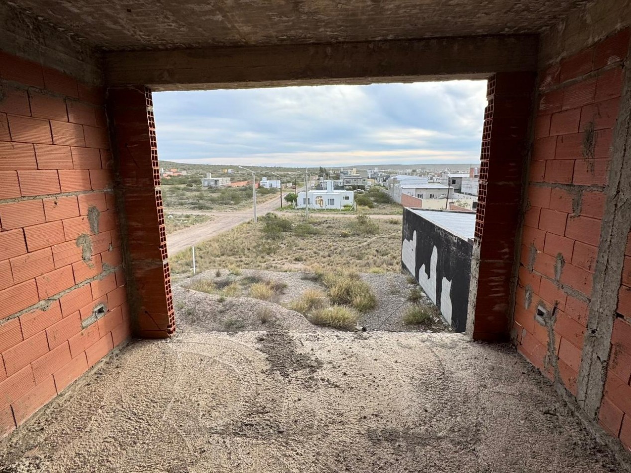 OPORTUNIDAD - CASA DE 3 DORMITORIOS A TERMINAR - SOLANA