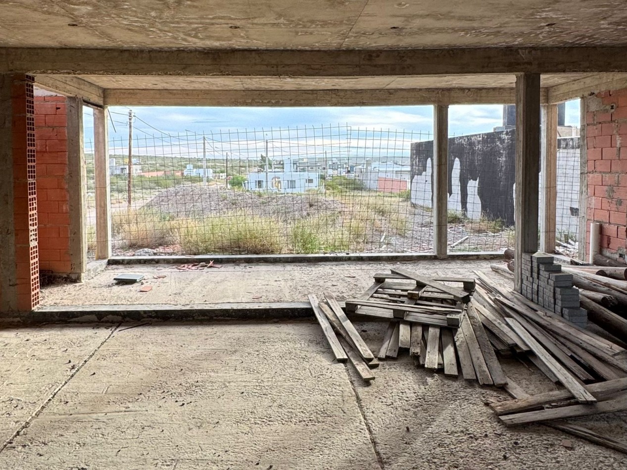 OPORTUNIDAD - CASA DE 3 DORMITORIOS A TERMINAR - SOLANA