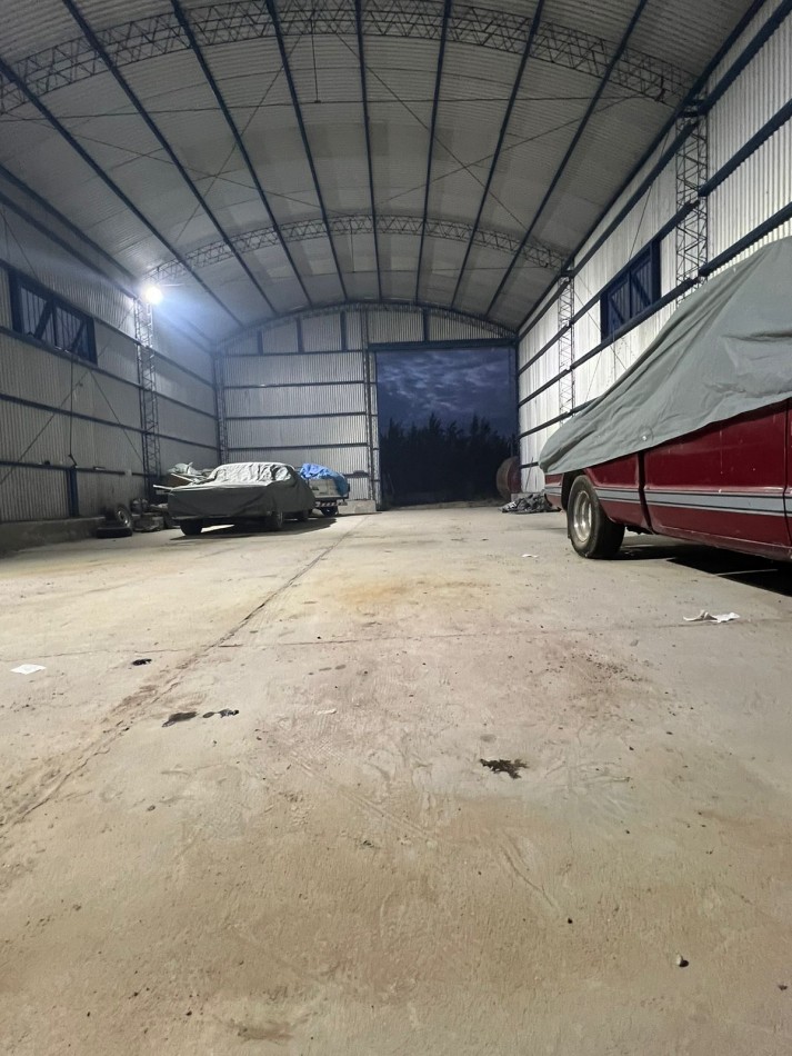 GALPON 200 M² EN LA ALHAMBRA, IDEAL PARA DEPOSITO