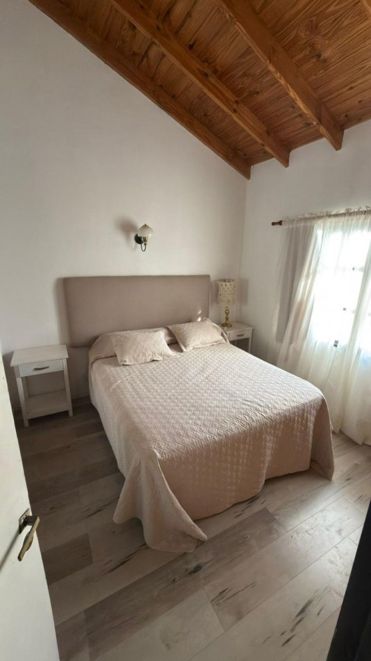 CASA 2 DORMITORIOS CON PATIO Y PISCINA EN BARRIO SUR