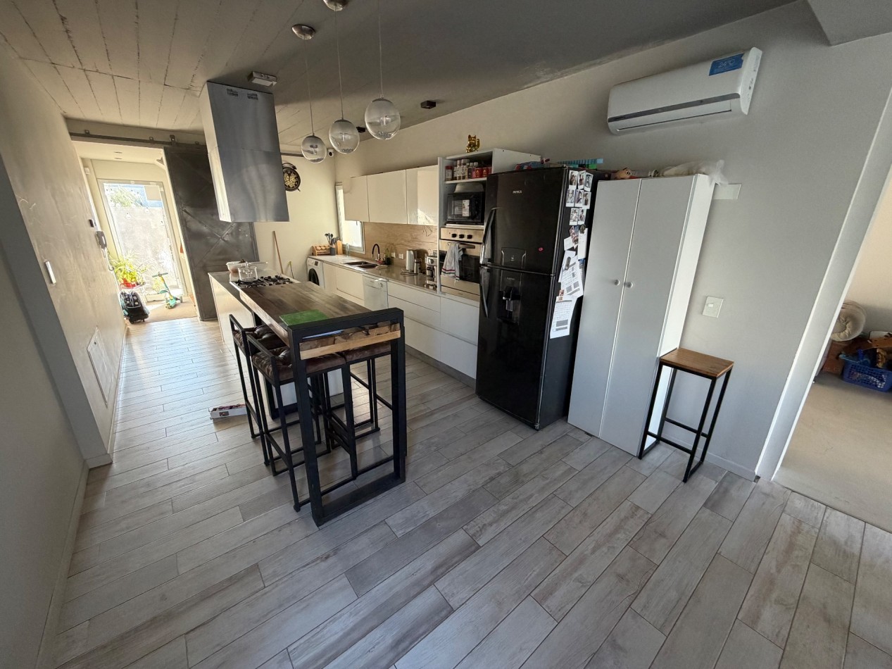 CASA 3 DORMITORIOS CON PILETA EN ZONA SUR 