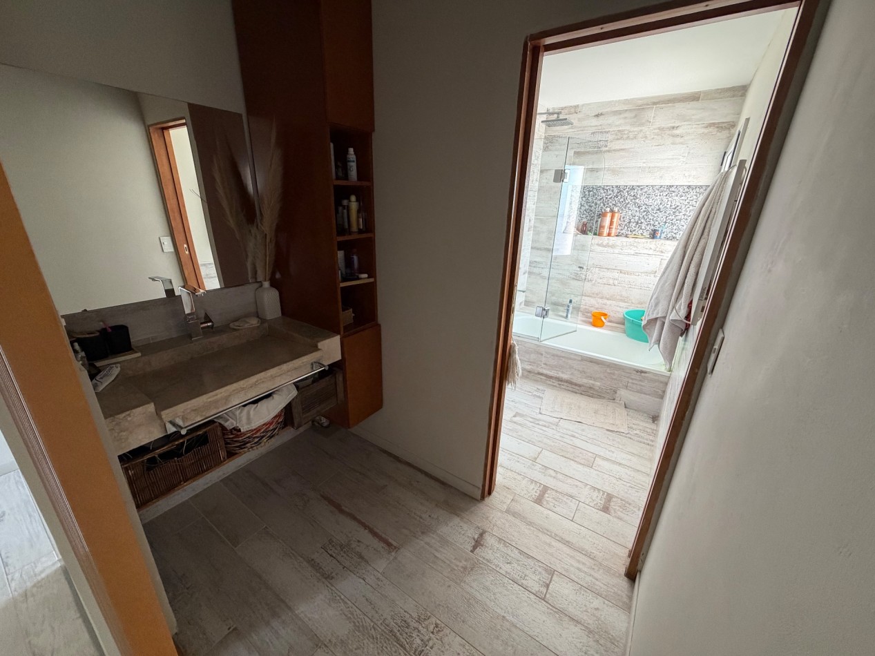 CASA 3 DORMITORIOS CON PILETA EN ZONA SUR 