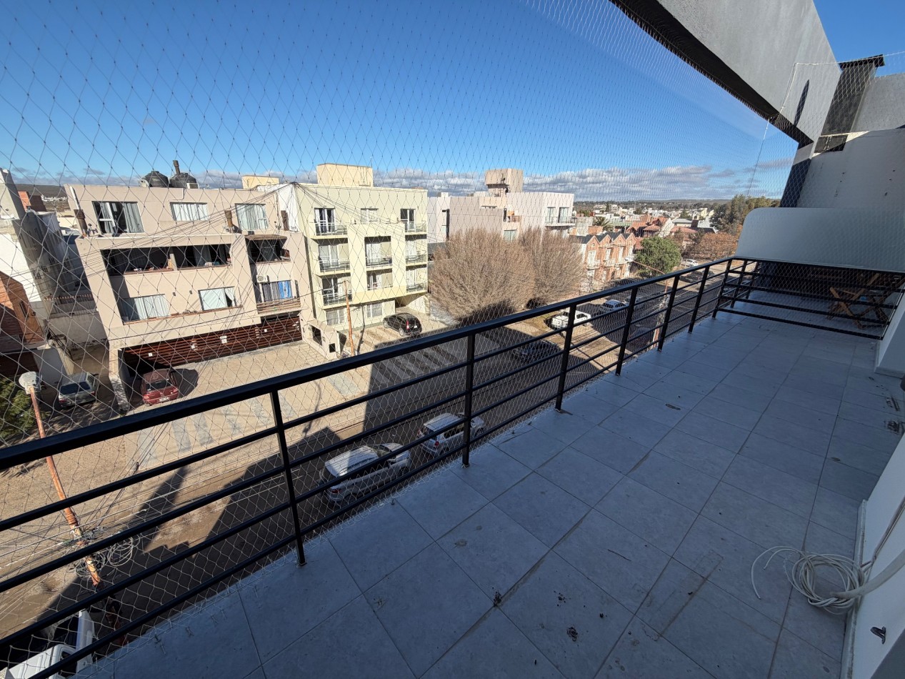 DEPARTAMENTO 2 DORMITORIOS CON COCHERA EN BARRIO SUR