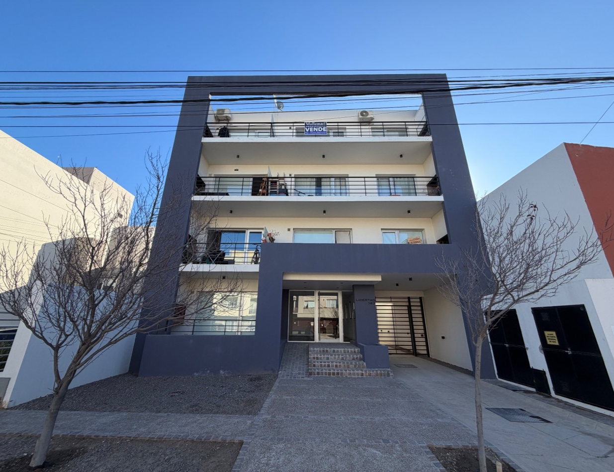 DEPARTAMENTO 2 DORMITORIOS CON COCHERA EN BARRIO SUR