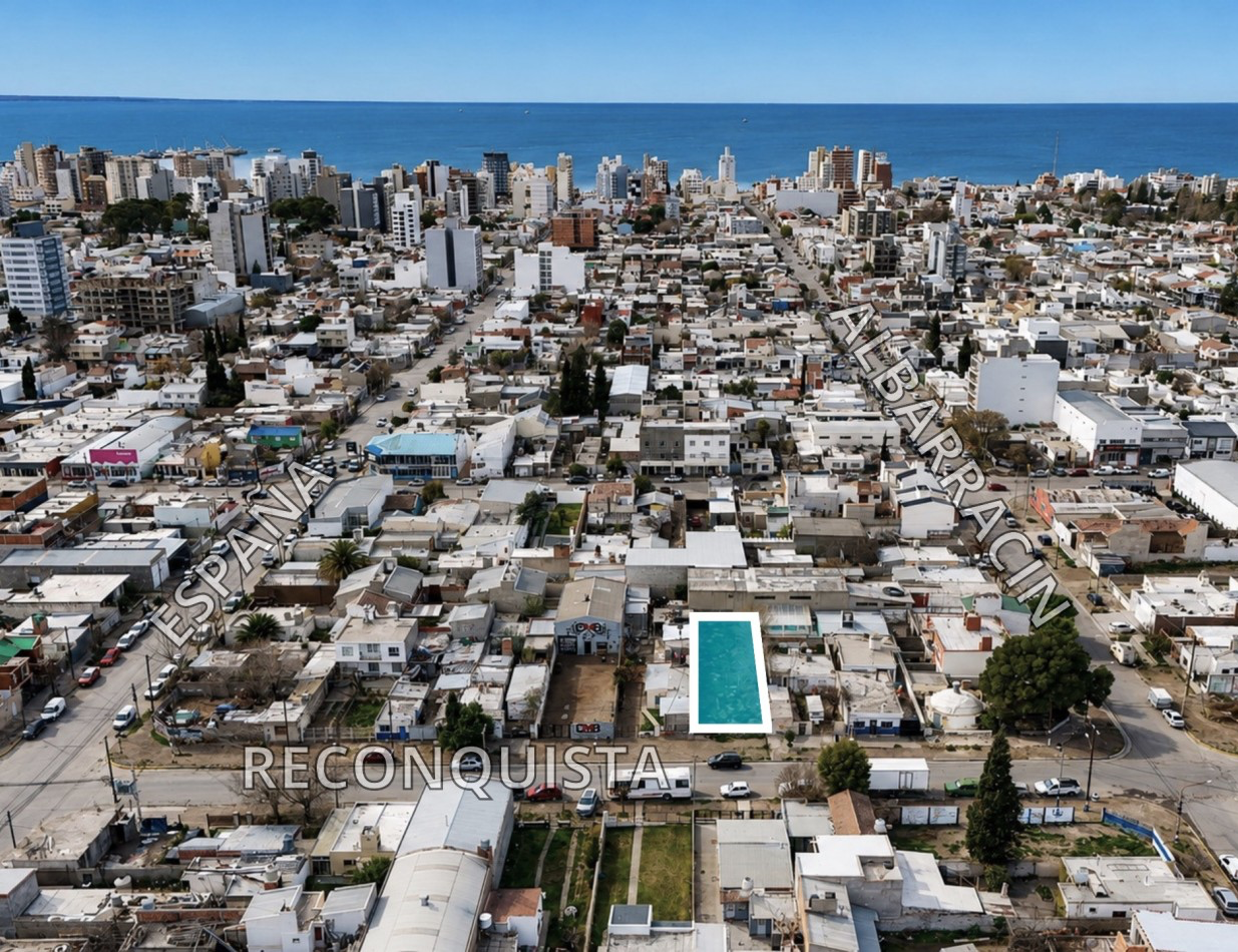TERRENO 10X35 EN ZONA COMERCIAL, SOBRE PAVIMENTO CON SERVICIOS
