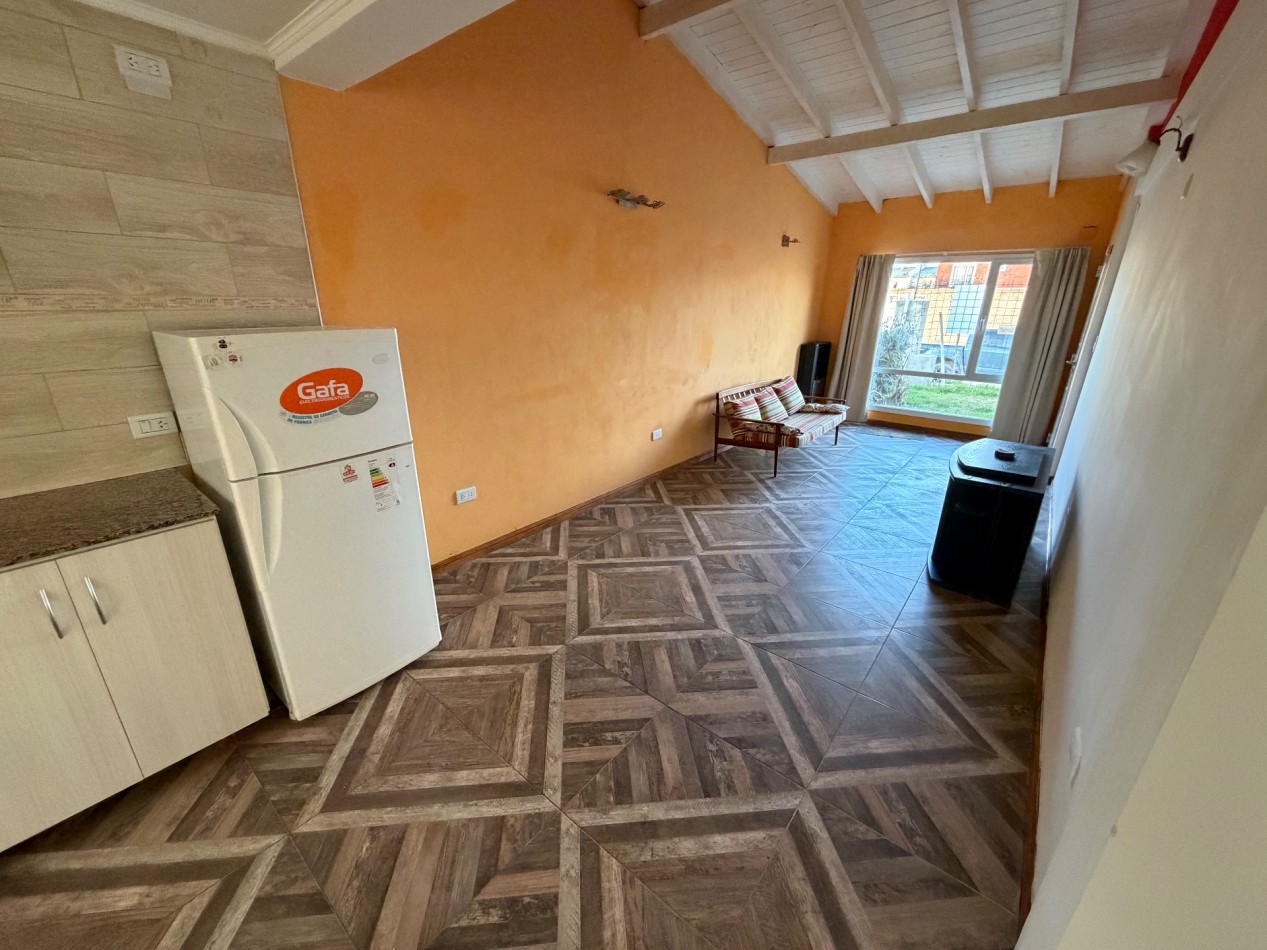DUPLEX 2 DORMITORIOS CON PATIO 