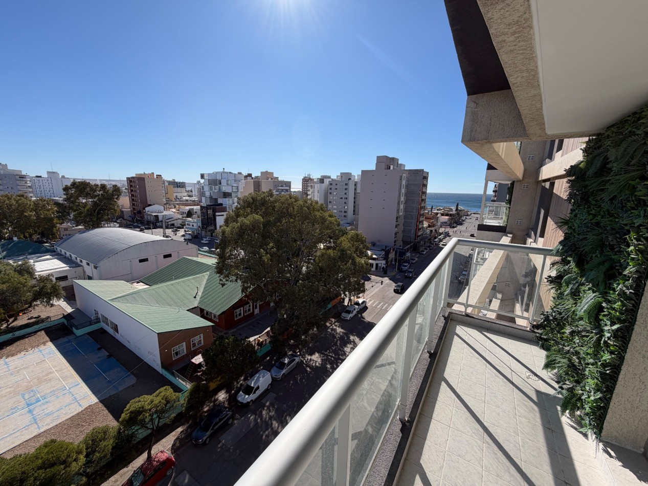 DEPARTAMENTO DE 2 DORMITORIOS CON COCHERA A METROS DEL MAR