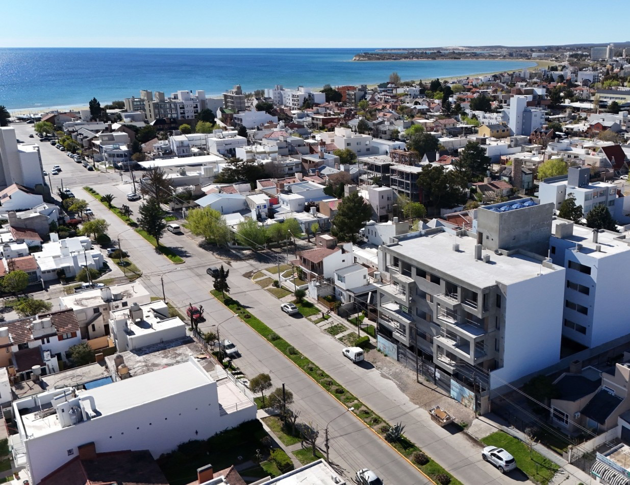 DEPTO 1 DORMITORIO CON COCHERA A ESTRENAR A METROS DEL MAR