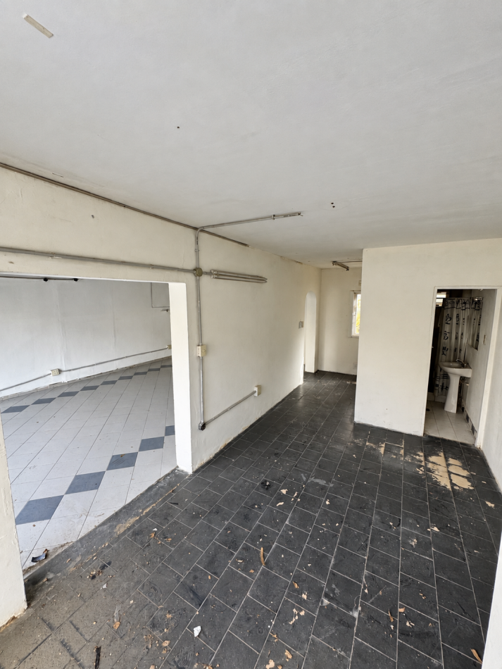 LOCAL CENTRICO 56M2