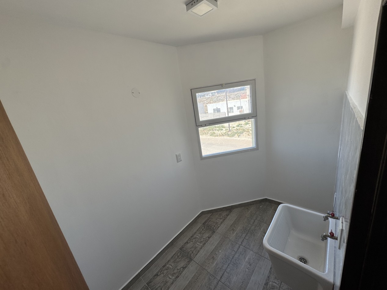 DUPLEX 2 DORMITORIOS CON PATIO