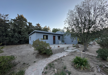 CASA 4 DORMITORIOS SOBRE TERRENO DE 2500 M² - QUINTAS DEL MIRADOR
